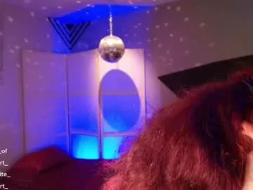 Private bubblewhite_ on Chaturbate