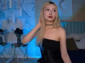 Freechat carolreeves on Chaturbate