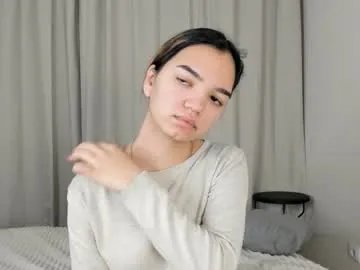 Freechat charitybergeaux on Chaturbate