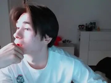 Away charleshanson69 on Chaturbate