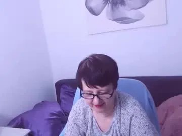 Freechat christarose on Chaturbate