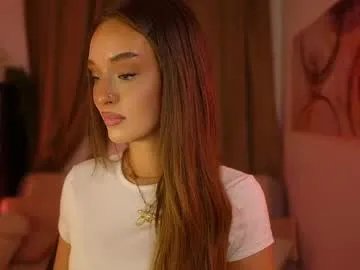 Group clara_smile on Chaturbate