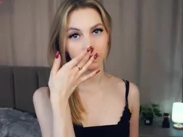 Freechat constanceglascov on Chaturbate