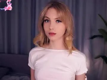 Freechat constanceglascov on Chaturbate