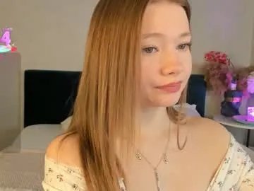 Freechat creepy_kittyy on Chaturbate