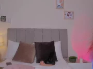 Freechat curvyliciouss on Chaturbate