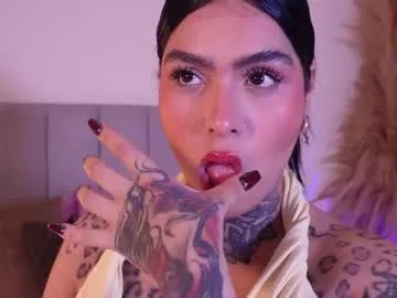 Freechat curvyliciouss on Chaturbate