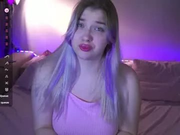 Freechat cute_sharloti on Chaturbate