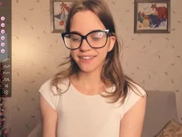 Freechat cutefluffy on Chaturbate