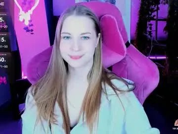 Freechat cutemousee on Chaturbate