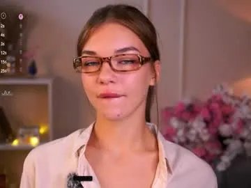 Freechat cwenbrayton on Chaturbate