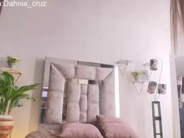 Freechat dahnia_cruz on Chaturbate