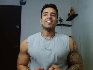 Freechat darius_phoenix on Chaturbate