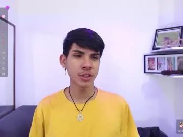 Freechat david_925_ on Chaturbate