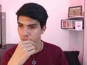 Freechat david_925_ on Chaturbate