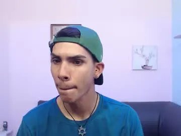 Freechat david_925_ on Chaturbate