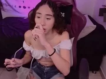 Freechat davina_heart on Chaturbate