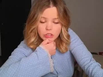 Freechat dianaholiday on Chaturbate