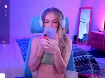 Freechat disney__princess on Chaturbate