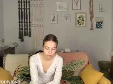 Freechat elly_ary on Chaturbate