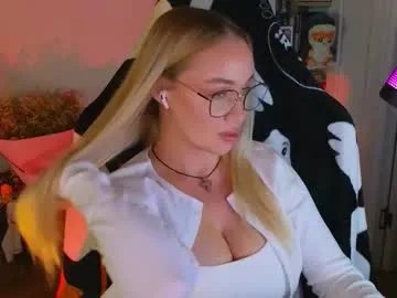 Freechat emili1_bc on Chaturbate