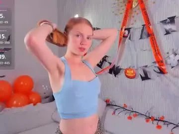 Freechat emilyhewell on Chaturbate