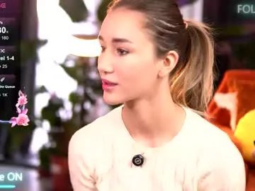 Group emilyraymont on Chaturbate