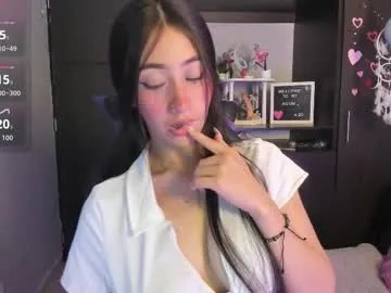 Group emilytafur on Chaturbate