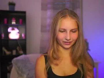 Freechat emmie_murray on Chaturbate