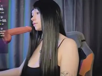 Freechat emmy_m00n on Chaturbate