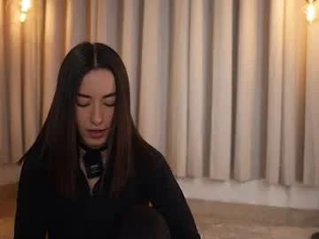 Freechat emyii on Chaturbate