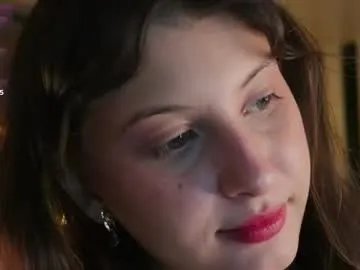 Freechat ethalhatchell on Chaturbate