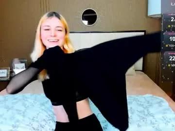 Freechat fleximona on Chaturbate