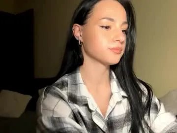 Freechat gaylashuhi on Chaturbate