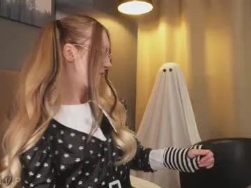 Freechat girl_i_am on Chaturbate