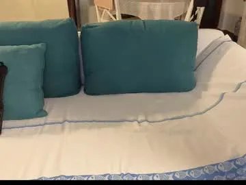 Freechat girlfrend10 on Chaturbate