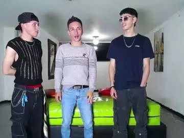 Freechat gnecos on Chaturbate