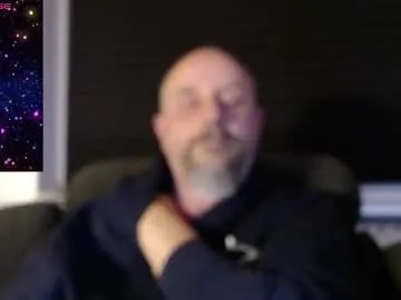 Freechat hardmrlazy on Chaturbate