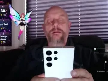 Freechat hardmrlazy on Chaturbate