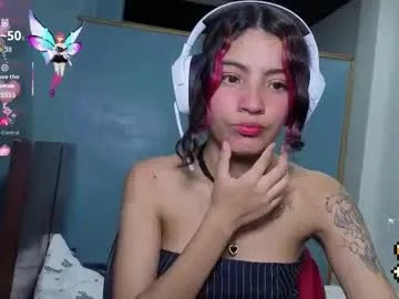 Private helia_n_amy on Chaturbate