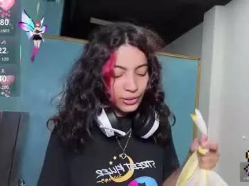 Private helia_n_amy on Chaturbate