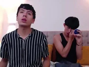 Freechat hoot_booys_ on Chaturbate