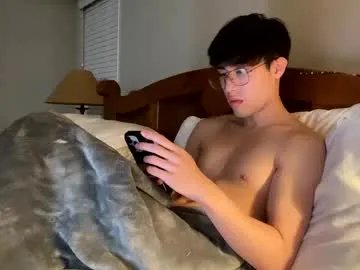 Freechat hottiewithabody101 on Chaturbate
