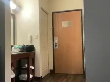 Freechat hottiewithabody101 on Chaturbate