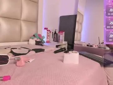 Freechat jadeestudios on Chaturbate