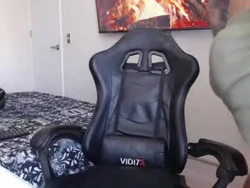 Freechat johnklleyn on Chaturbate