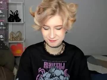 Freechat julescrown on Chaturbate