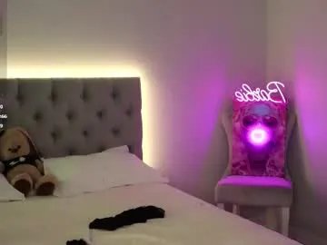 Freechat katherinepinke on Chaturbate