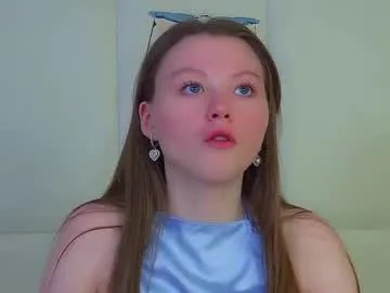 Freechat keiraace on Chaturbate