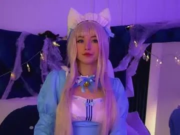 Freechat keiraace on Chaturbate